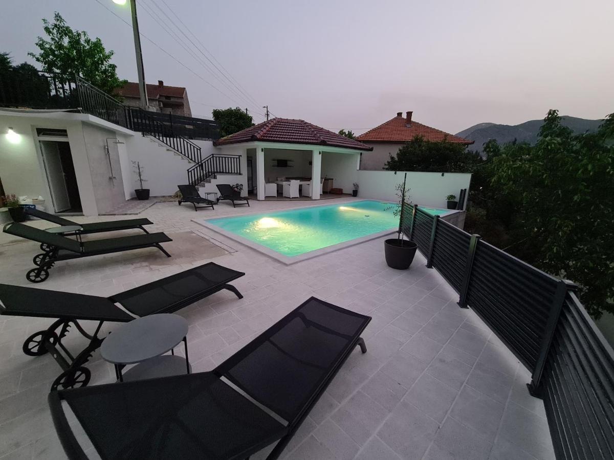 Studio Apartmani Milovic เทรบินเย ภายนอก รูปภาพ