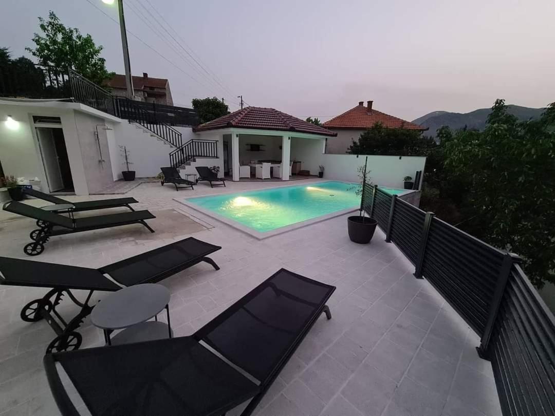 Studio Apartmani Milovic เทรบินเย ภายนอก รูปภาพ